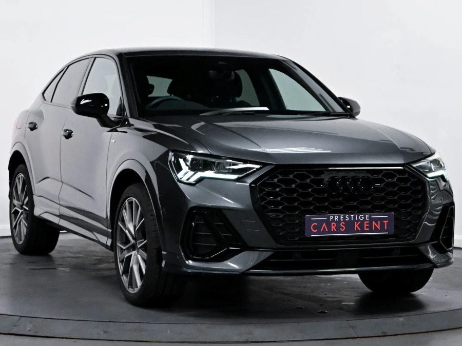 Audi Q3 1.5 Tfsi Cod 35 Black Edition Sportback Grey