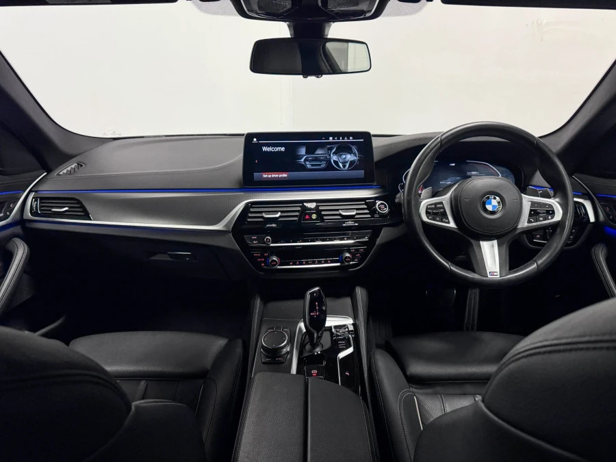 BMW 5 Series 520D M Sport Saloon LA72OCC Black #2