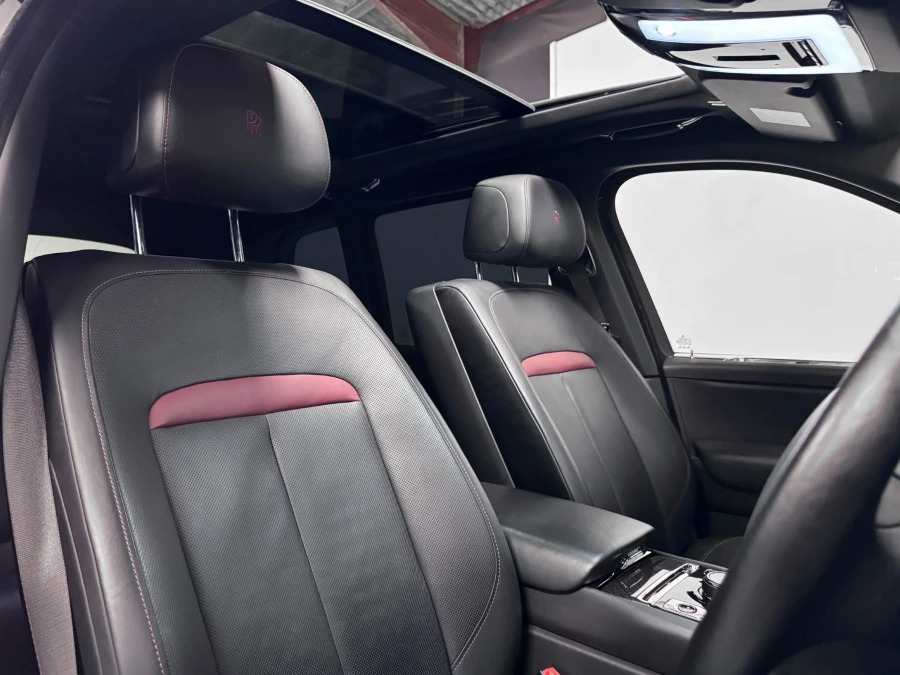 Rolls-Royce Cullinan Cullinan Black Badge Black #43