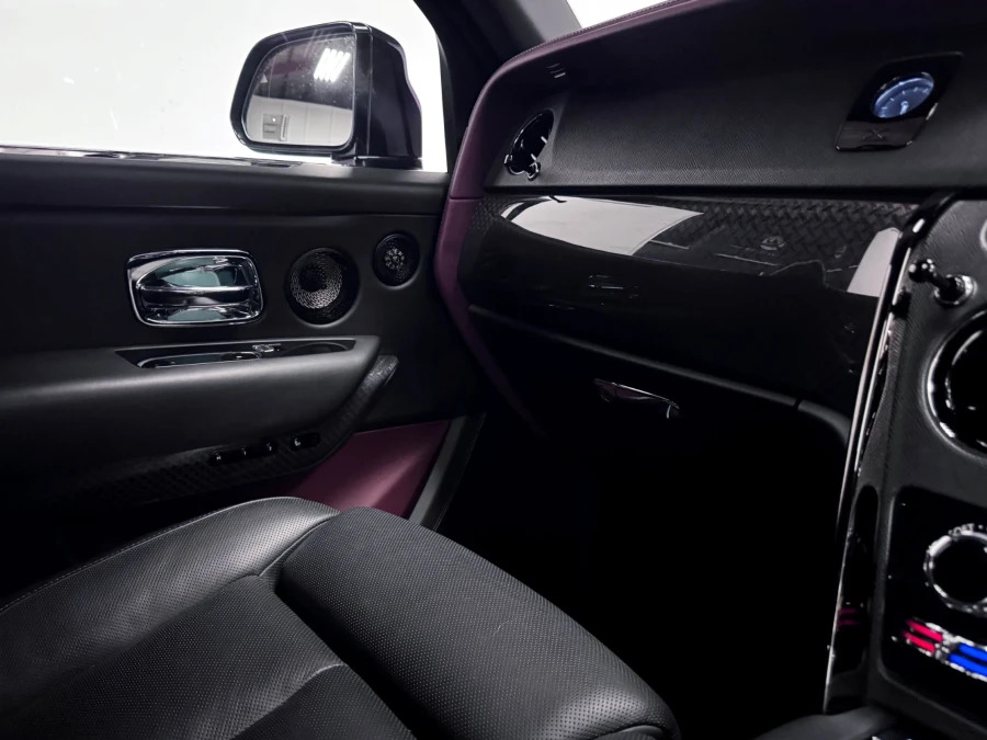 Rolls-Royce Cullinan Cullinan Black Badge Black #48