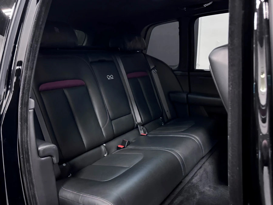Rolls-Royce Cullinan Cullinan Black Badge Black #30