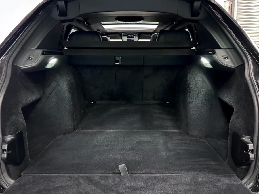 Rolls-Royce Cullinan Cullinan Black Badge Black #25