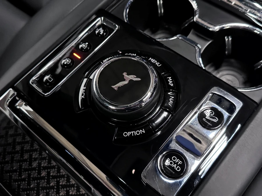 Rolls-Royce Cullinan Cullinan Black Badge Black #50
