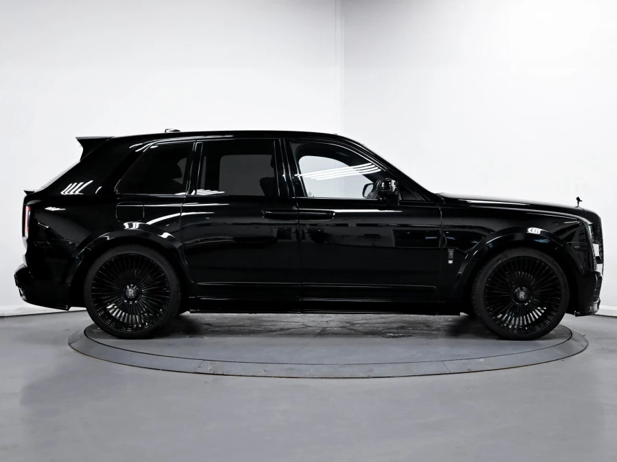 Rolls-Royce Cullinan Cullinan Black Badge Black #19