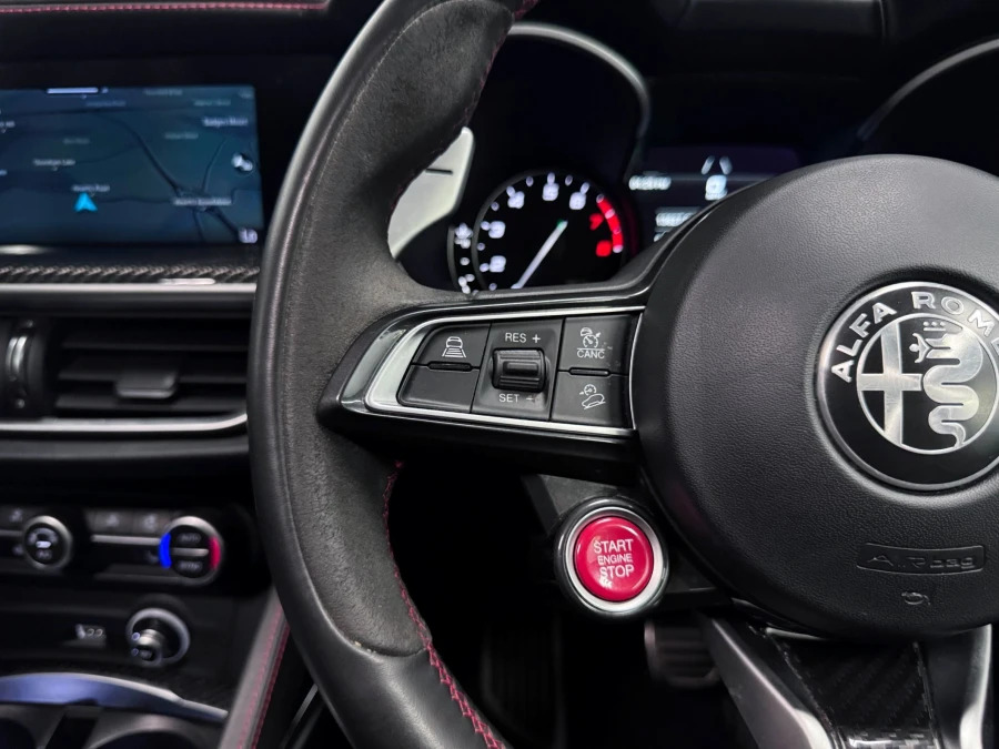 Alfa Romeo Stelvio Sprint #8