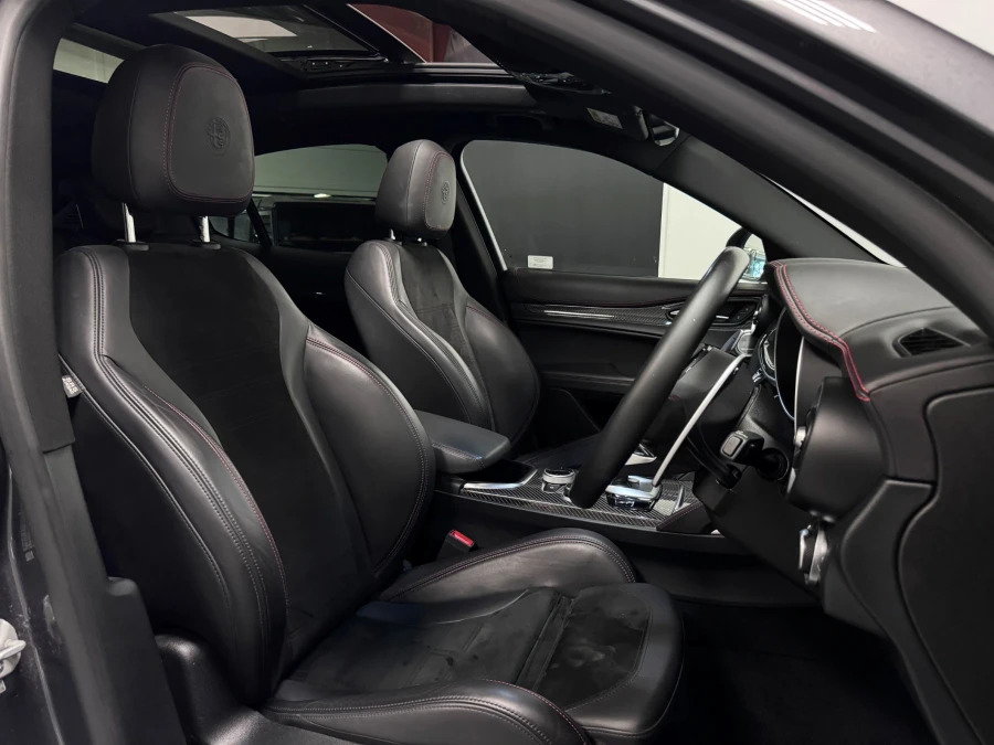Alfa Romeo Stelvio Sprint #20