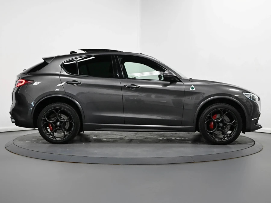 Alfa Romeo Stelvio Sprint #17