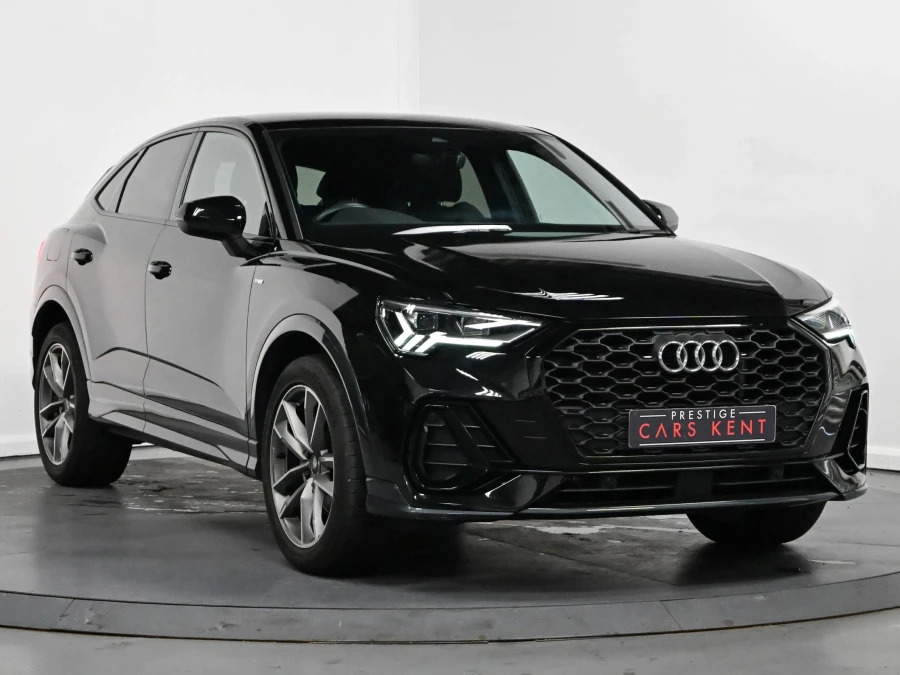 Audi Q3 1.5 Tfsi Cod 35 Black Edition Sportback Black