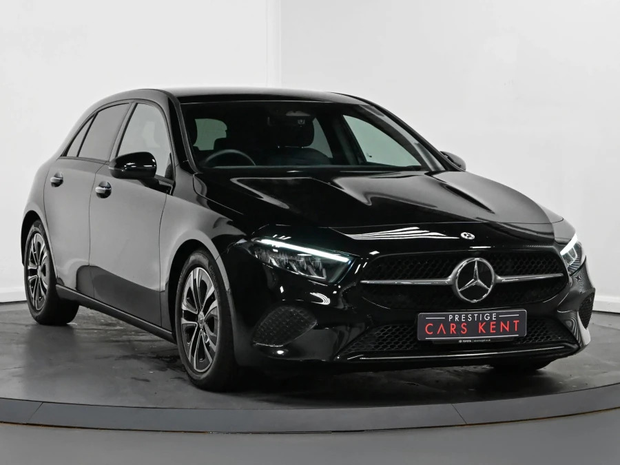 Mercedes-Benz A Class 1.3 A200h Mhev Sport Executive Hatchback Pet Black