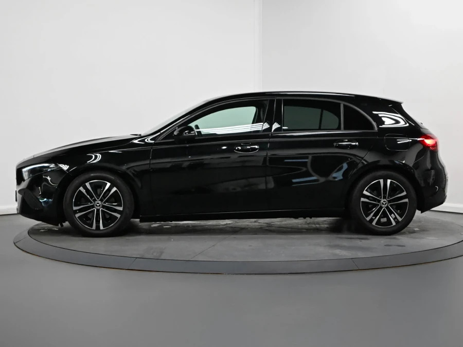 Mercedes-Benz A Class 1.3 A200h Mhev Sport Executive Hatchback Pet KP74VJL Black #4