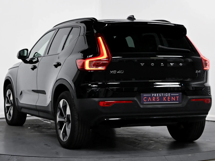 Volvo XC40 Plus B4 197 Hp CK72JFE Black #3