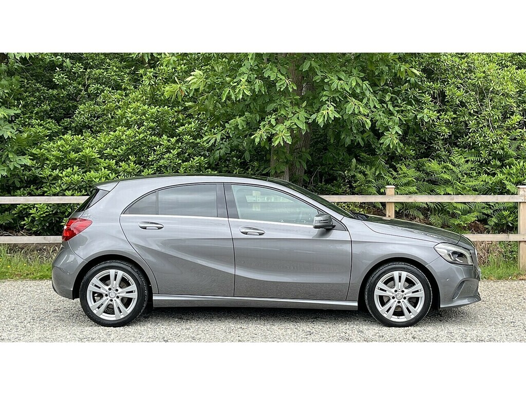 Mercedes-Benz A Class A200d Sport GY17UAE Black #3