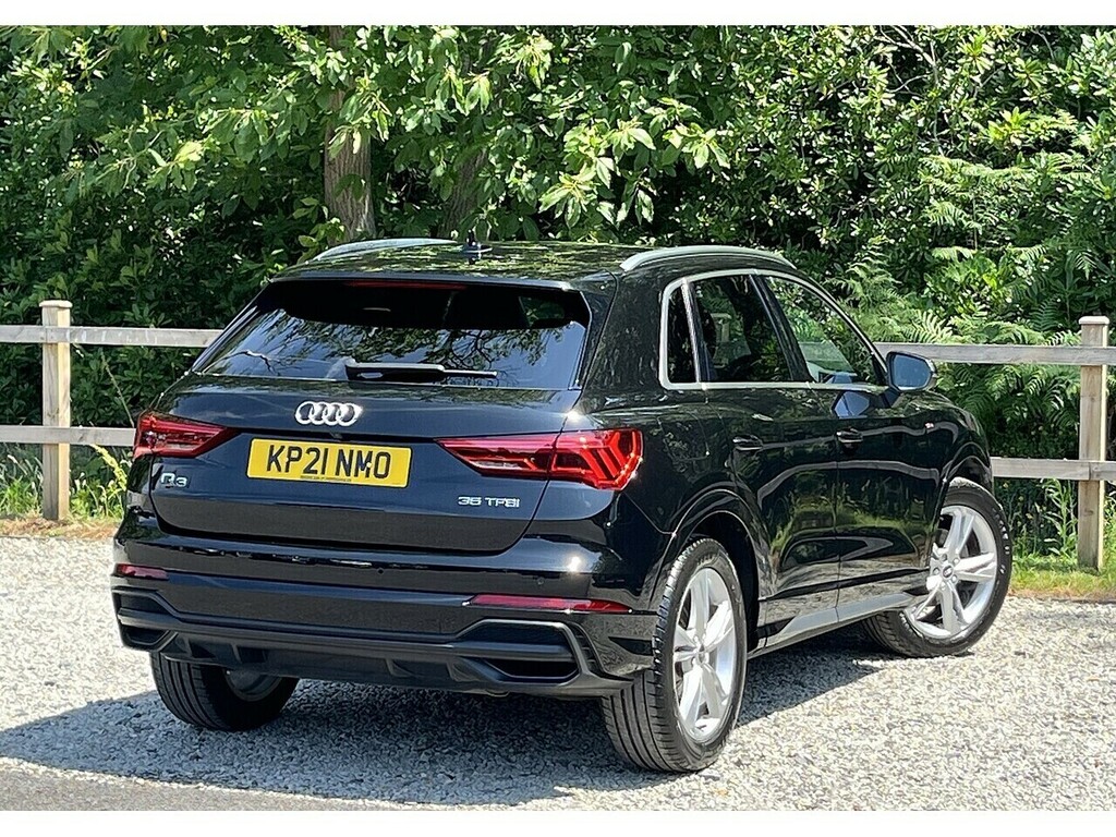 Audi Q3 Tfsi Cod S Line Black #4