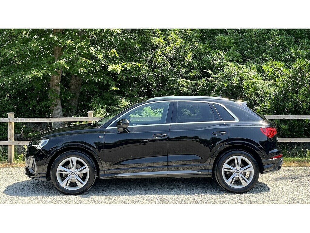 Audi Q3 Tfsi Cod S Line Black #6