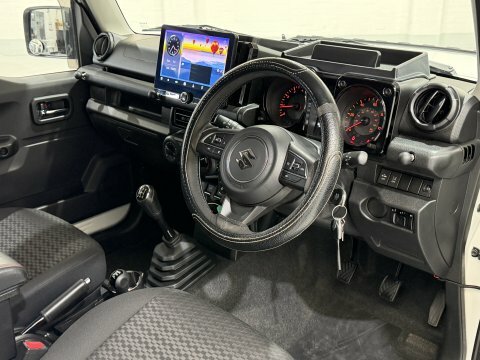 Suzuki Jimny Allgrip White #3