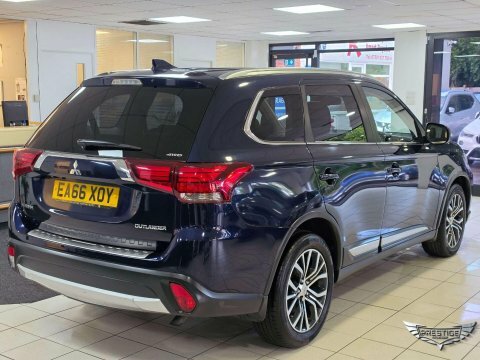Mitsubishi Outlander 2.2 Di-d 4 Blue #3