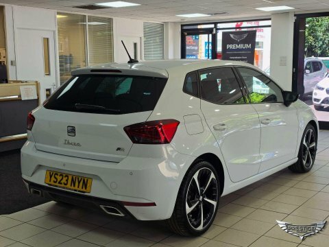 Seat Ibiza 1.0 Tsi Fr YS23NYN White #3