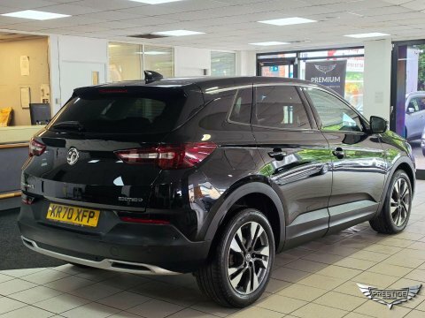 Vauxhall Grandland X 1.5 Turbo D Black #3