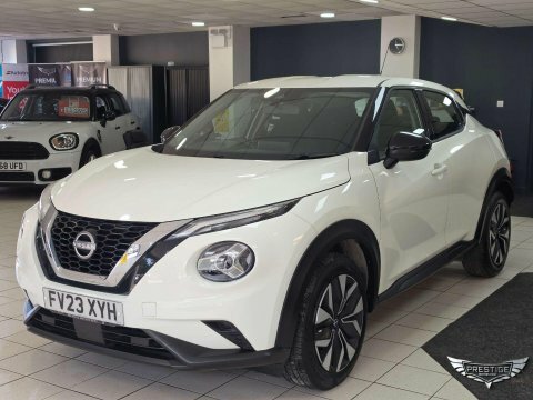 Nissan Juke 1.0 Dig-t Acenta FV23XYH White #3