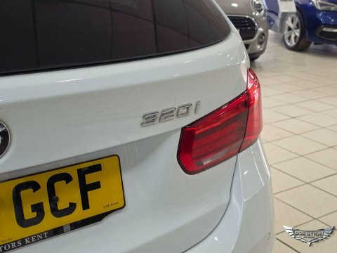 BMW 3 Series 320D Xdrive M Sport White #18