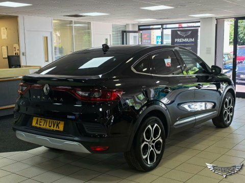Renault Arkana 1.6 E-tech S Black #3
