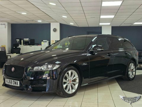 Jaguar XF 2.0I R-sport Sportbrake Black