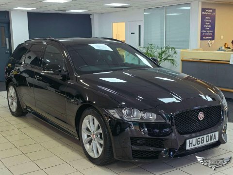 Jaguar XF 2.0I R-sport Sportbrake Black