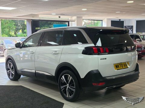 Peugeot 5008 1.5 Bluehdi Gt White #4