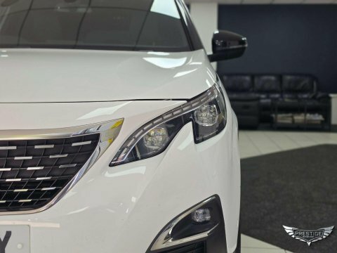 Peugeot 5008 1.5 Bluehdi Gt White #5