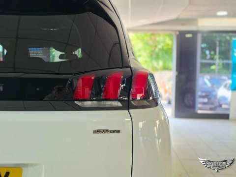 Peugeot 5008 1.5 Bluehdi Gt White #6