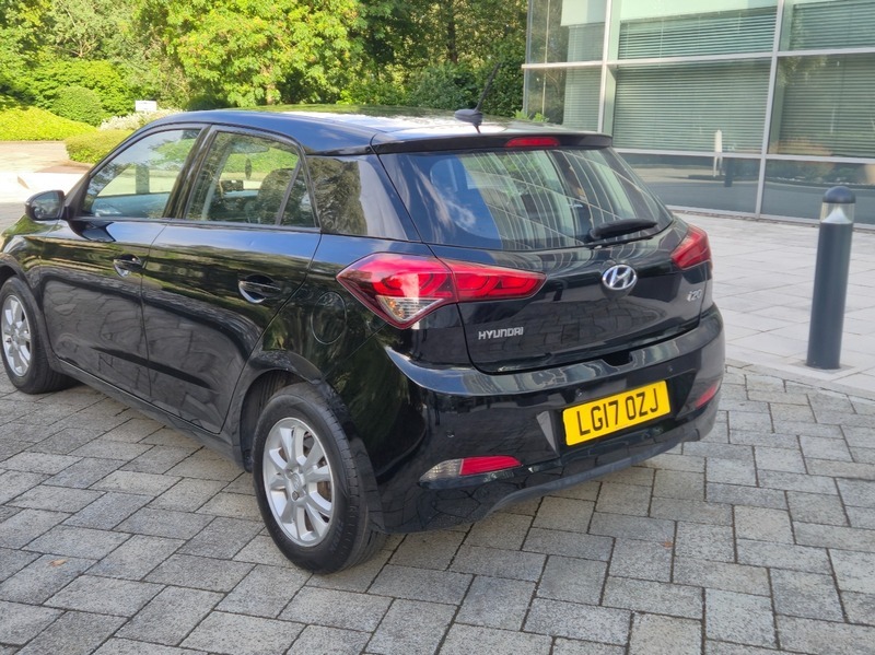 Hyundai I20 1.2 Se Hatchback LG17OZJ Black #4