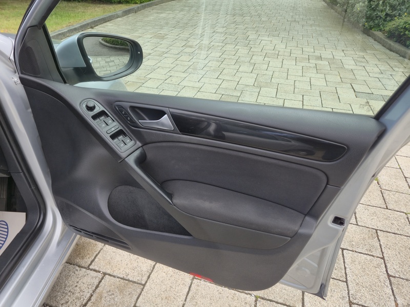 Volkswagen Golf Match Tdi Bluetech Black #25