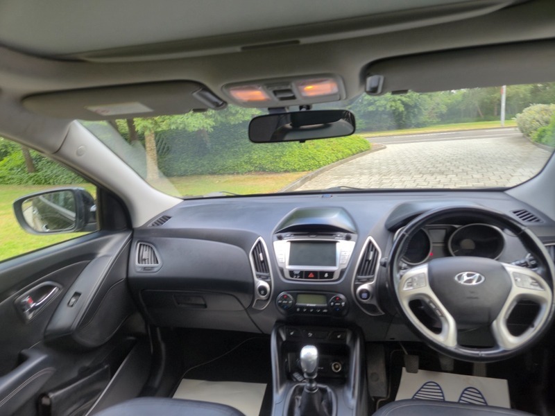 Hyundai Ix35 Crdi Style White #14