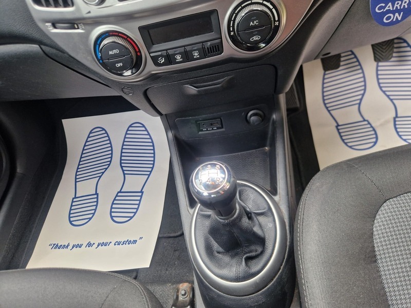 Hyundai I20 1.2 Classic Hatchback White #26