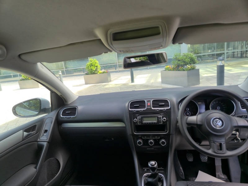 Volkswagen Golf 1.6 Tdi Red #16