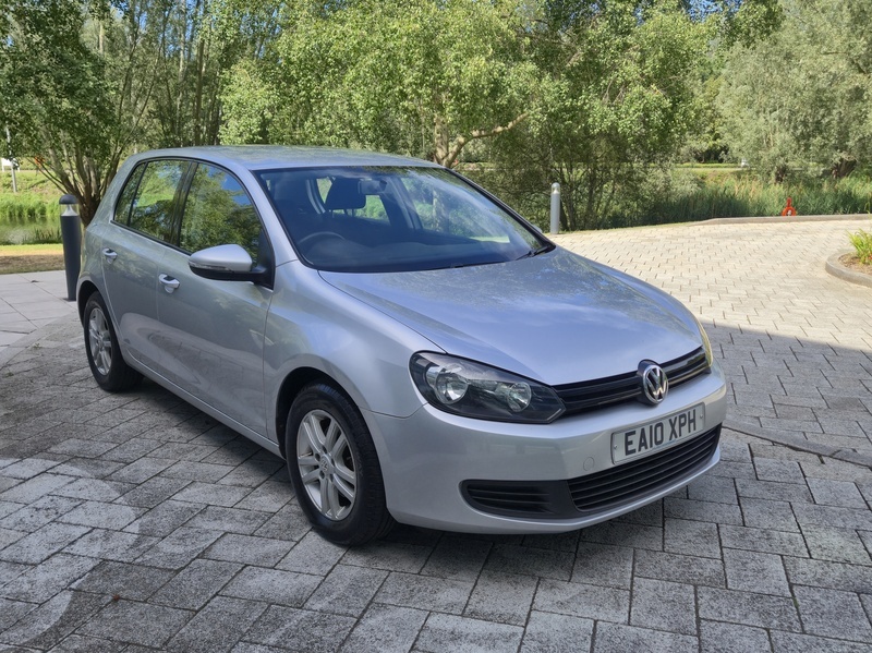 Volkswagen Golf 1.6 Tdi Red #8