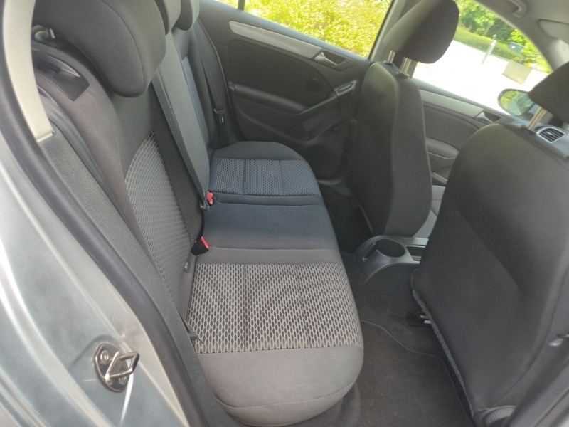 Volkswagen Golf 1.6 Tdi Red #15
