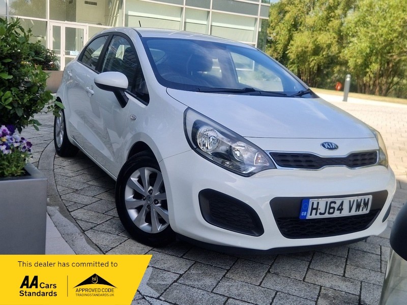 Kia RIO 1.25 Vr7 Hatchback White