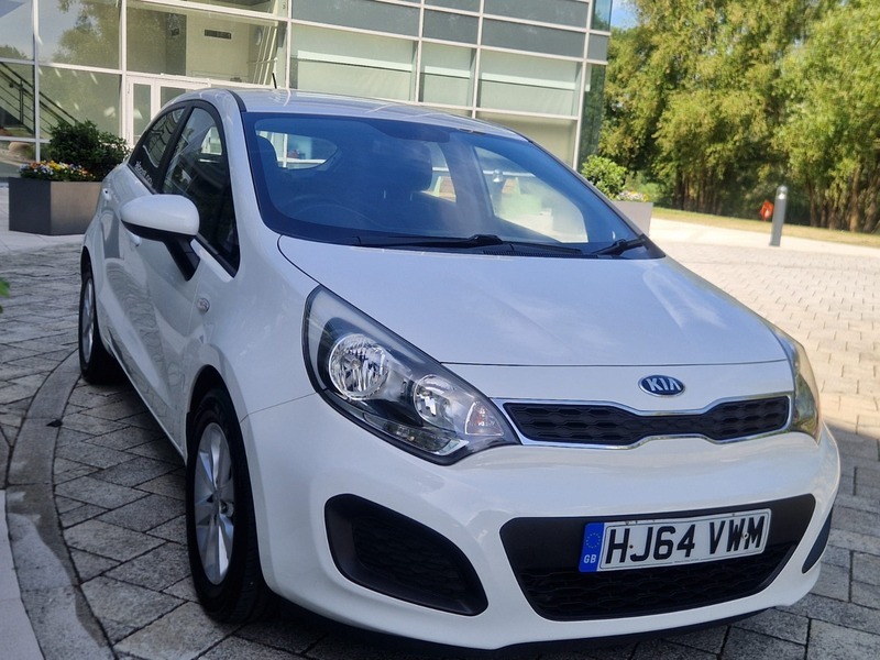 Kia RIO 1.25 Vr7 Hatchback White #6