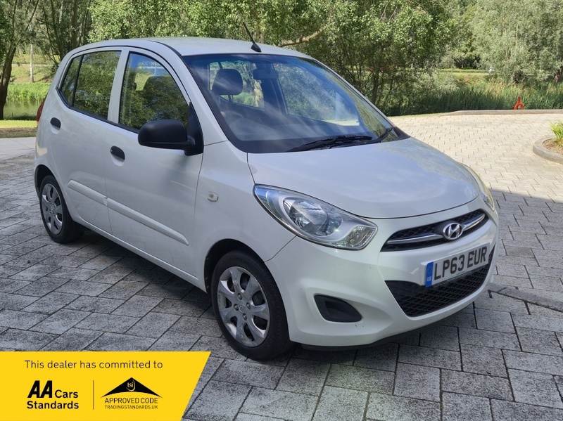 Hyundai I10 1.2L Se White #1