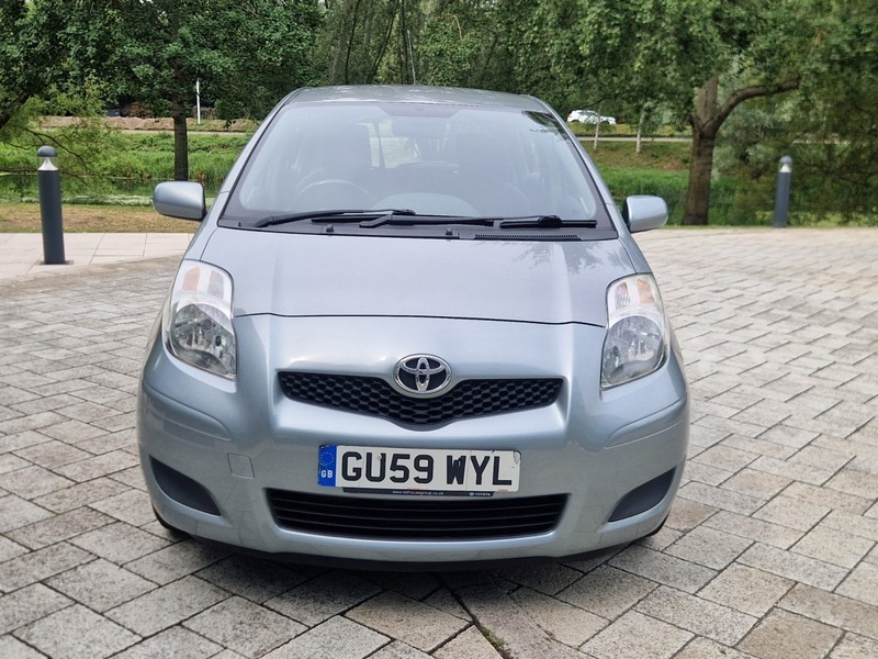 Toyota Yaris  Silver #9