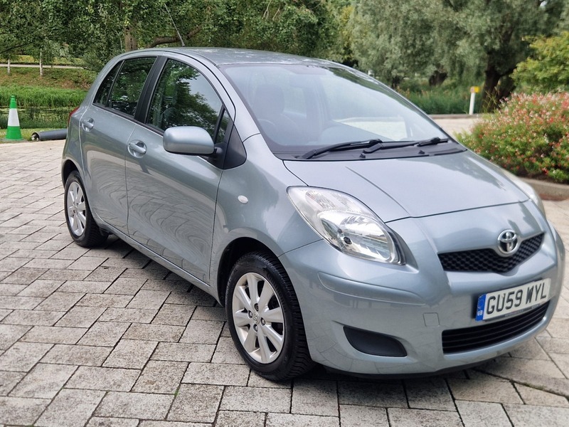 Toyota Yaris 1.33 Dual Vvt-i Tr Silver #4