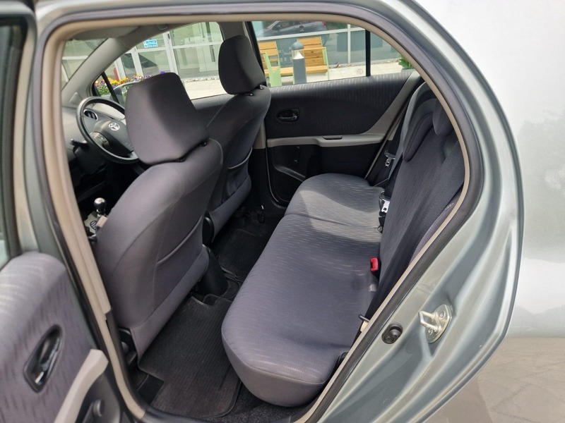 Toyota Yaris  Silver #13