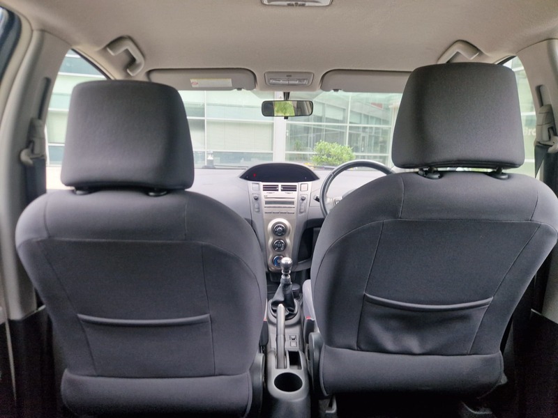 Toyota Yaris  Silver #20