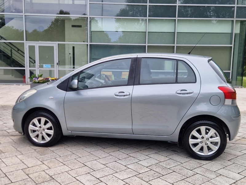 Toyota Yaris  Silver #7
