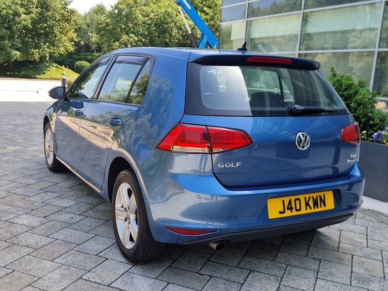 Volkswagen Golf 1.6 Tdi Bluemotion Tech Blue #4
