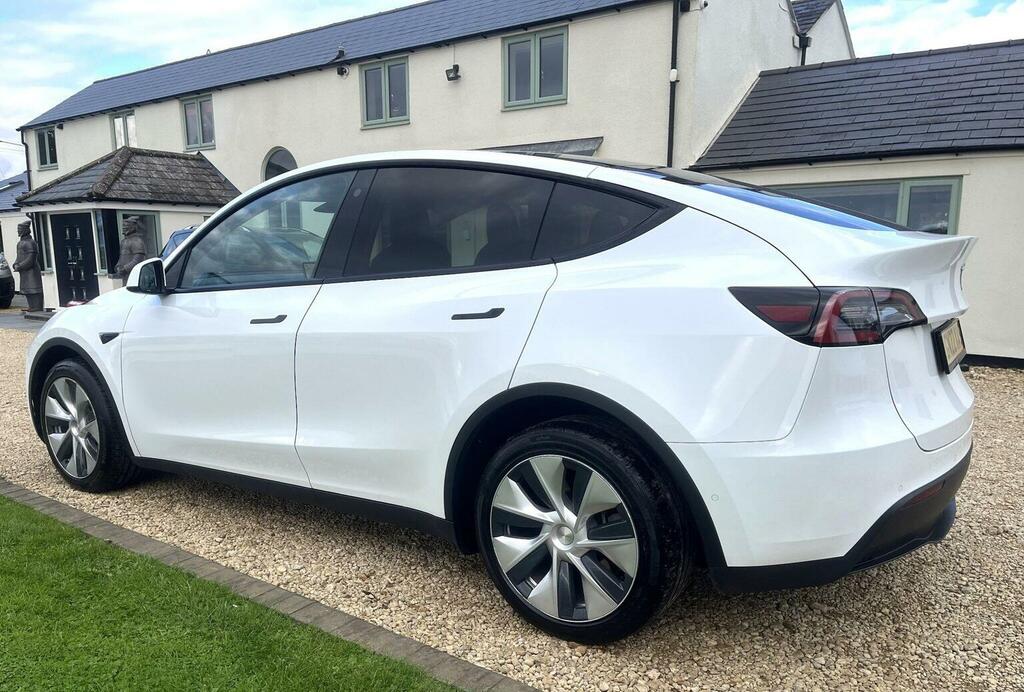 Tesla Model Y Suv JIL48 White #4