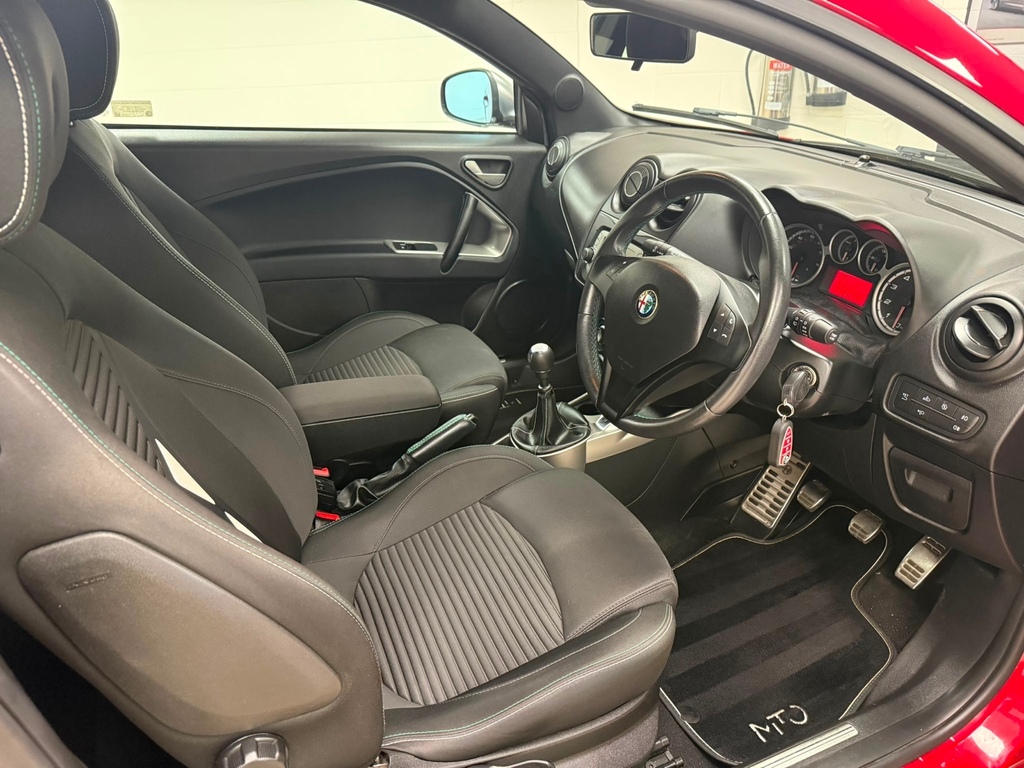 Alfa Romeo MiTo Hatchback White #10