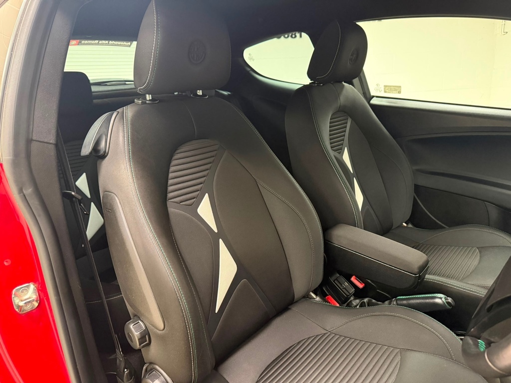 Alfa Romeo MiTo 0.9 Tb Twinair 105 Sportiva One Owner - Low Mi Red #2
