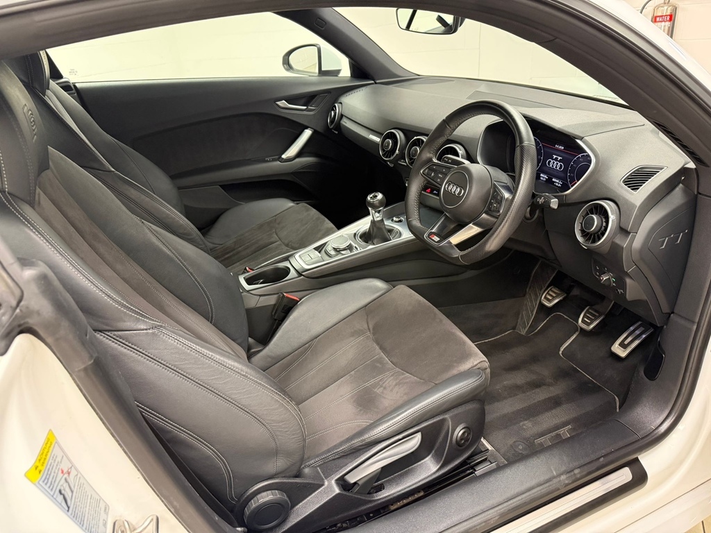 Audi TT 2.0 Tdi Ultra S Line White #2